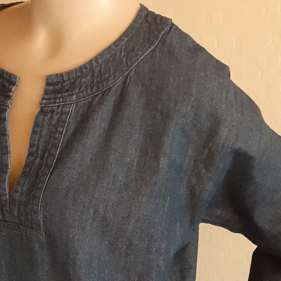 universal thread goods co tank top